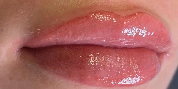 picture of client who has had ombre lip blushing.
